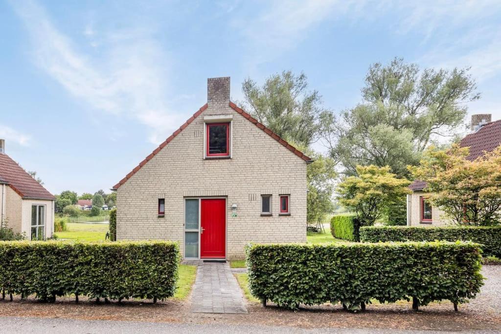 Vakantiehuis Aan Het Water -Incl Laadpaal- Ewijk Kültér fotó