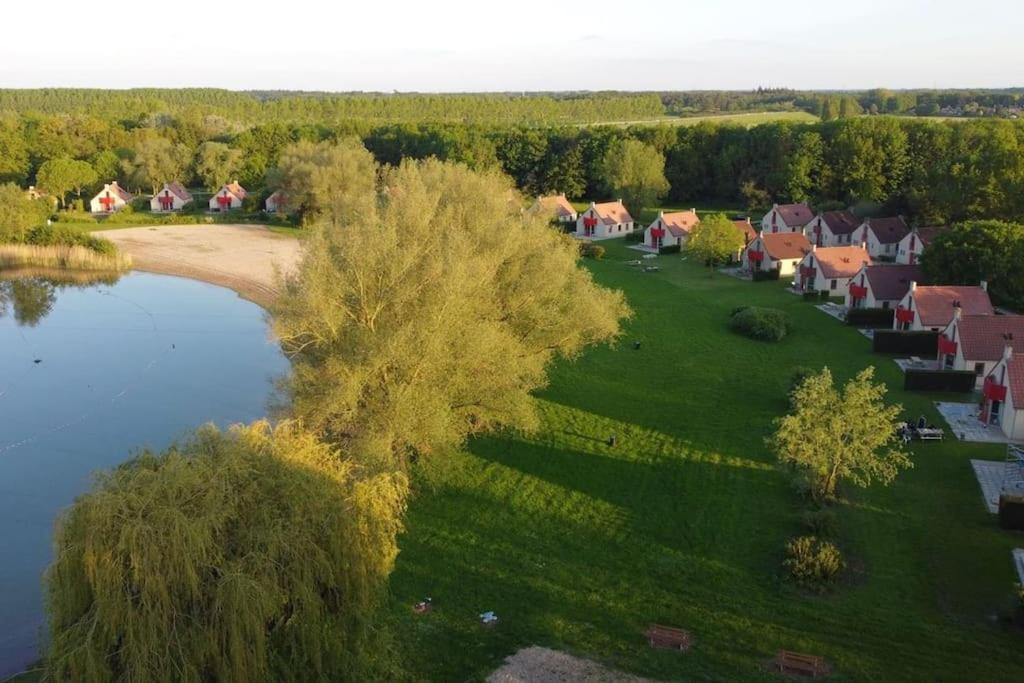 Vakantiehuis Aan Het Water -Incl Laadpaal- Ewijk Kültér fotó